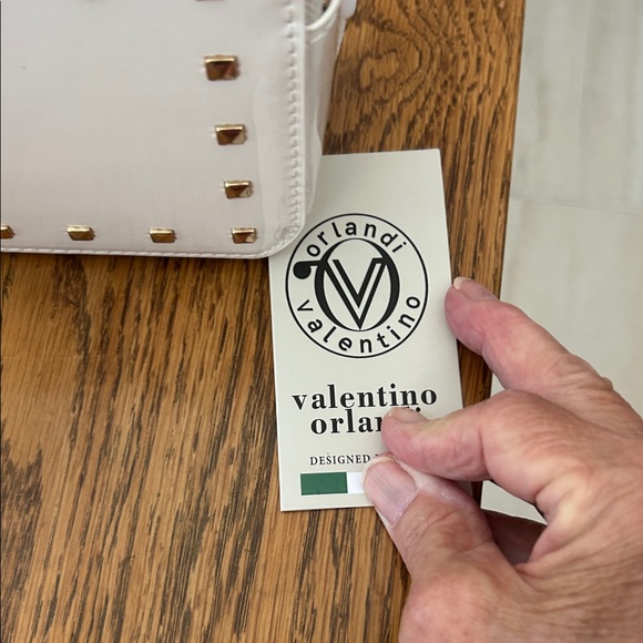 OrlandiValentino designed in Italy, 7 1/2 x 5 1/2 brand new - Picture 2 of 8